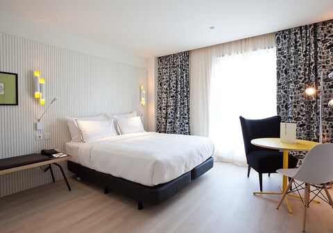 Hotel Vincci Bit