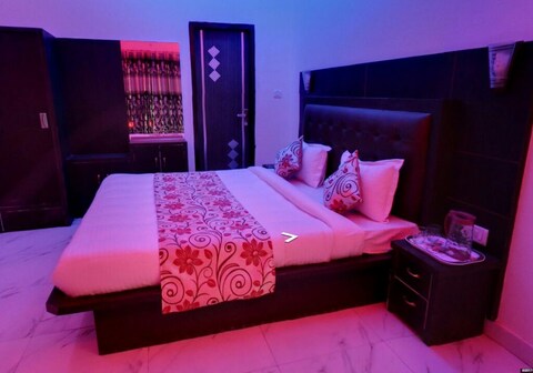 Hotel Lords Highway Inn