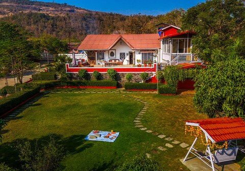 SaffronStays Olive Greens