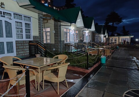 Kufri Greens Homestay | Hill-facing Rooms