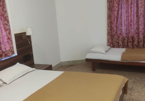 Abhiraj Villa, Matheran