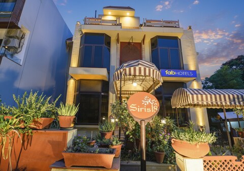 FabHotel Siris 18 - Aravali Biodiversity Park