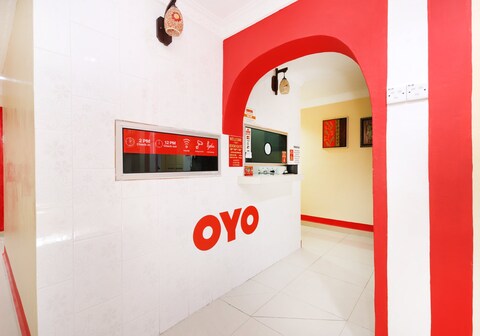 Super OYO 720 Corridor Hotel 2
