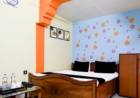 Hotel O Taj International