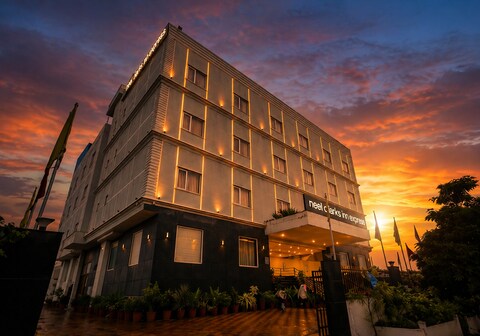 Neel Clarks Inn Express