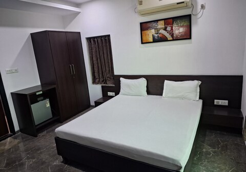 Rani Tower Stay Vip Road