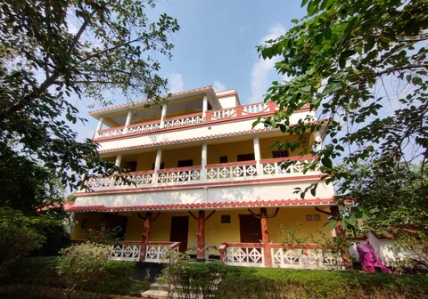 Muktomon Hotel & Resort