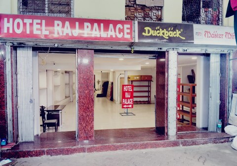 Hotel Raj Palace