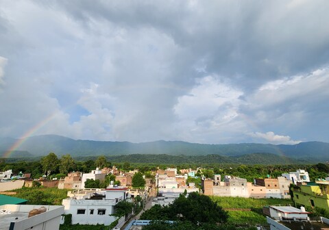 White lotus apartment