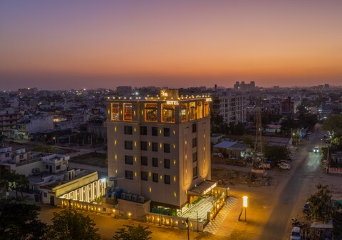 Royal Prime A City Center Boutique Hotel