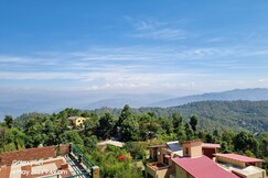 Montana Crowne Residency, Mukteshwar Montana Crowne Residency, Mukteshwar