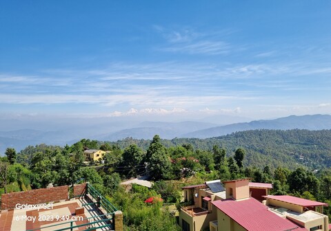 Montana Crowne Residency