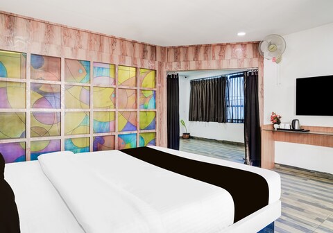 Collection O Bhangagarh Near Nemcare Hospital