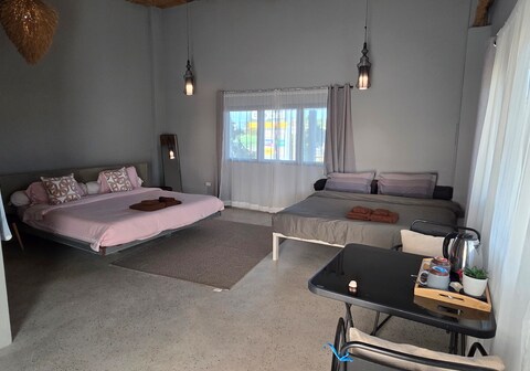 Rocka Villas Maenam