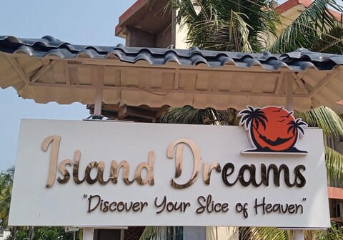 ISLAND DREAMS