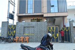 RAJ HOTEL, Varanasi RAJ HOTEL, Varanasi