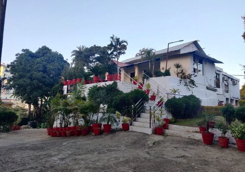 Rose Cottage - A Heritage Retreat