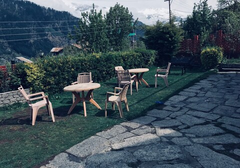 Manorama Cottages | Rooms & Chef