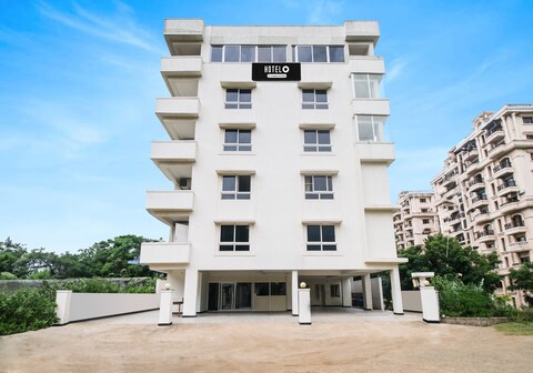 Super Hotel O Vizag IT Hill Rushikonda