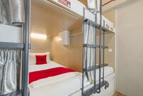 RedDoorz Hostel @ Jalan Besar, Singapore RedDoorz Hostel @ Jalan Besar, Singapore