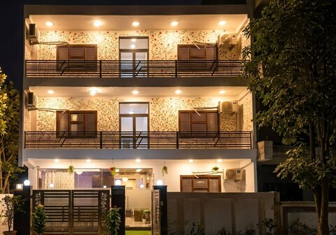 Amara Inn by Sandane Homes