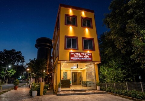Hotel Trayee