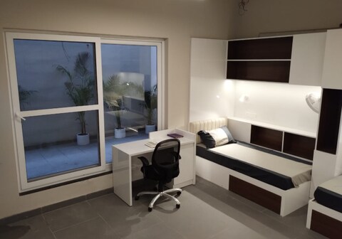 Commune Pods City centre || Dorms & Hostel