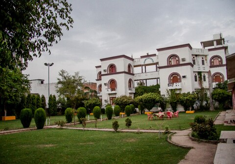 HOTEL SANCTUARY RESORT