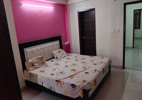 Value Stay 2BHK Clean Peaceful Pocket Friendly
