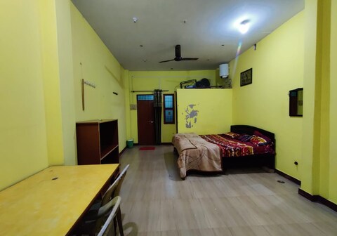 Babu paying guest house