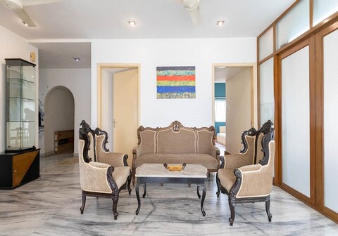 3 Bedroom Condo at Park Street by Handmade Homes