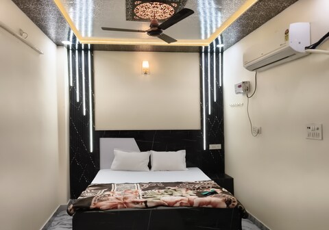 Shri Raghunandan P guest house