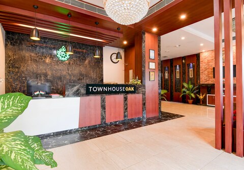 Townhouse OAK Nilay Residency