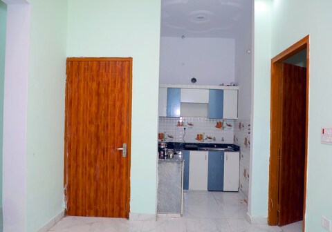 Independent Private Flat Modipuram