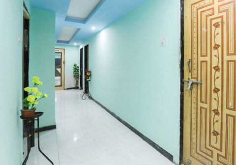 SPOT ON Hotel Sarovar Guest House