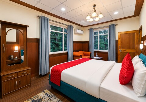 Pinecrest Retreat