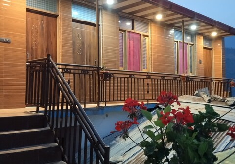 The pahadi homestay raithal dayara