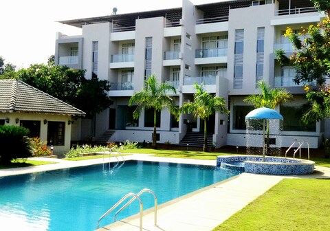Hotel Sadhana Executive