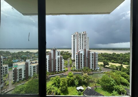 2 bhk fully furnished ganges view flat on rent