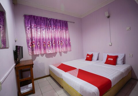 OYO 89482 Hotel Casero Inn