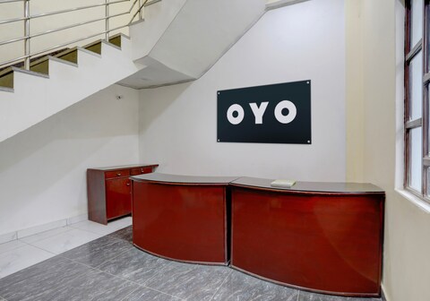 Hotel O Yatharth Inn Paying Guest House