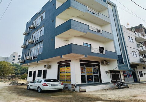 maa kamakhya guest house