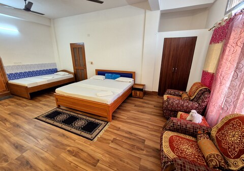 Hazarika Inn | Zoo Road