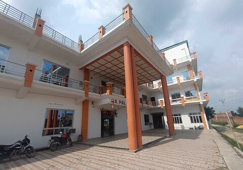 Hotel O Home HR Homes