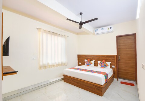 Via Imperial Residency