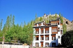Shanti Guest House, Leh Shanti Guest House, Leh