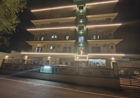 Northern Hillycrest Near Coco Beach