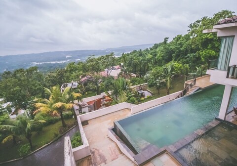 Gorgeous 5BHK with Private pool