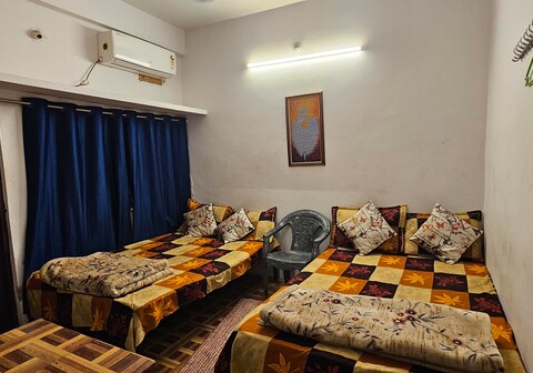 S K Homestay Home like comfort