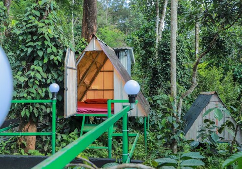 Nutmeg Plantation Cottages with pool